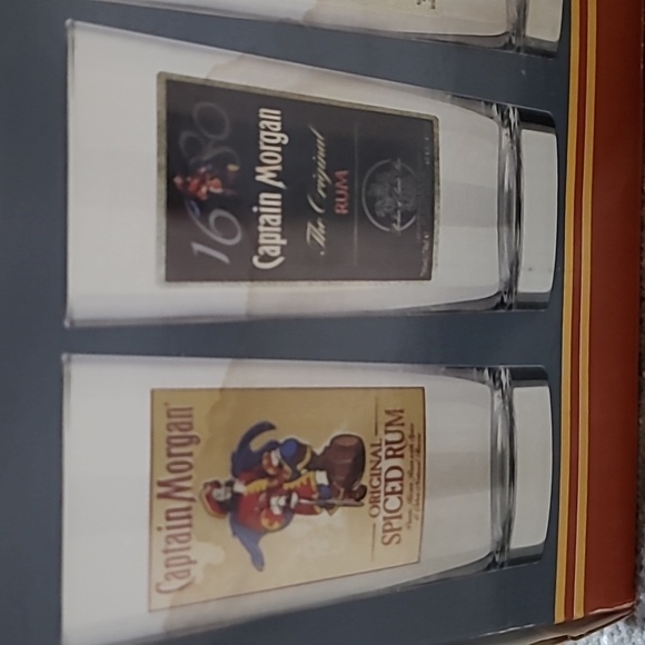 VINTAGE CAPTAIN MORGAN OFFICIAL CREW GEAR SET-OF-4  15OZ GLASSES - Picture 10 of 13